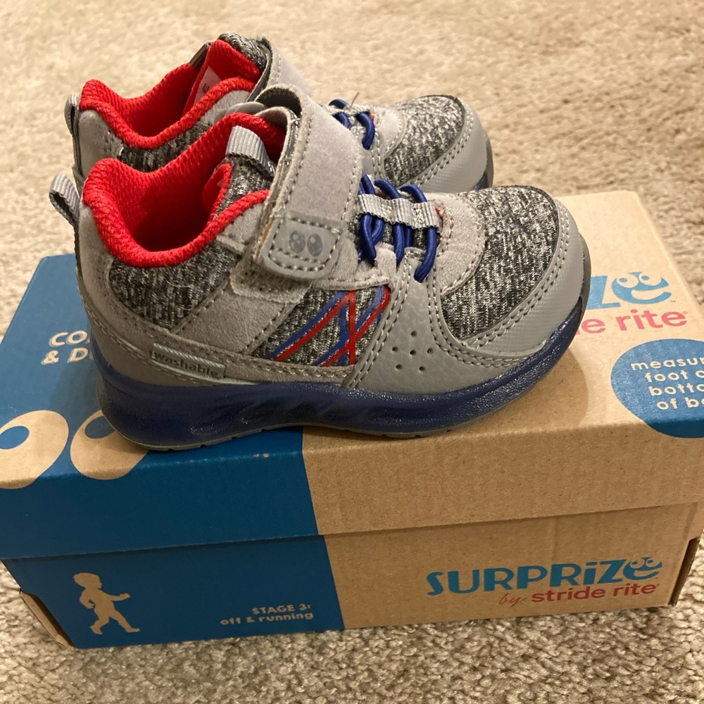 Size 4 toddler sneakers